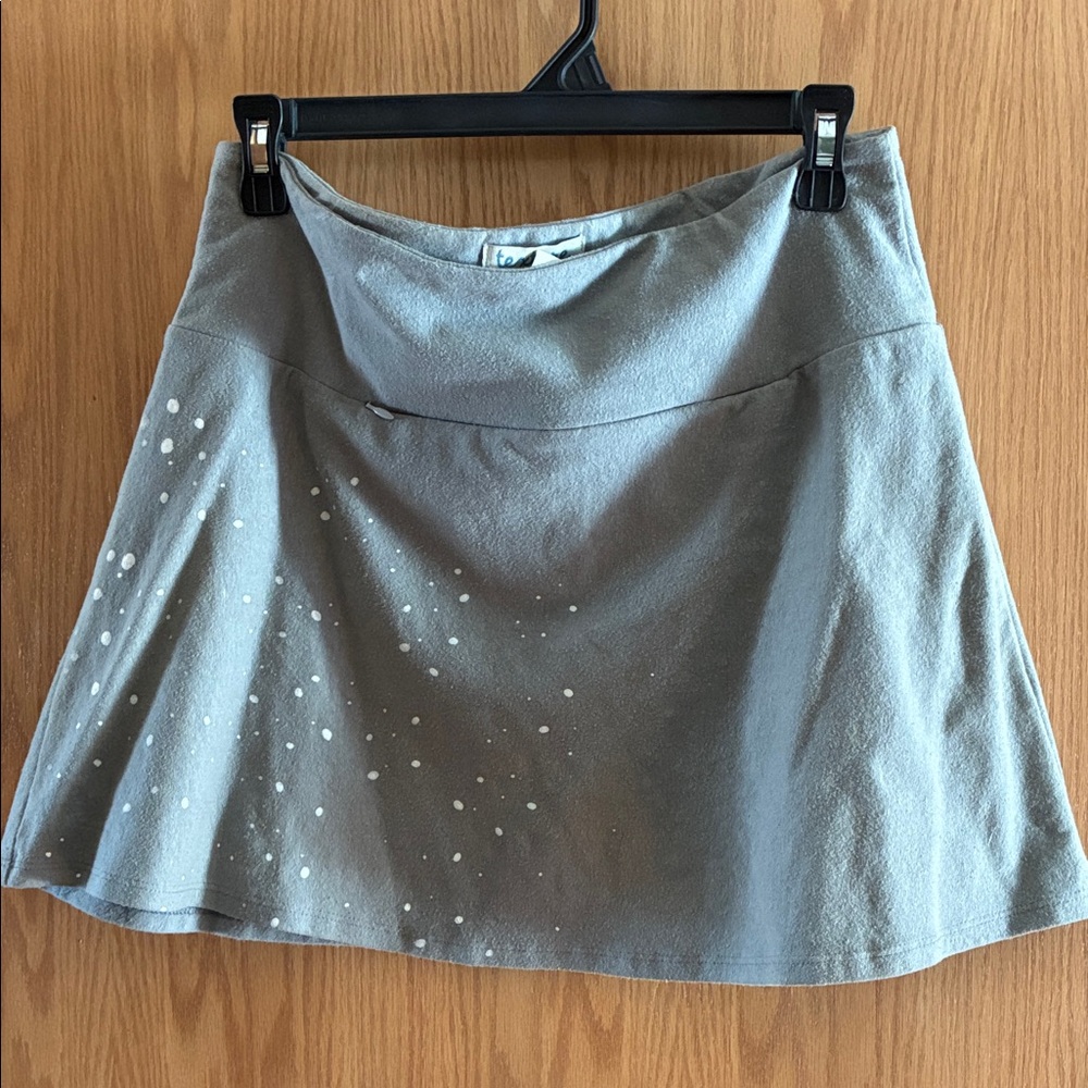 Gray Circle Skirt with White Speckle Detail